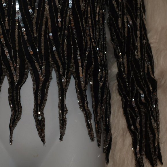 Black/Silver BLOUSE SIZE M-L USED FOR PHOTO SHOOT - Picture 2 of 3